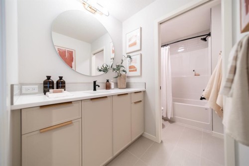 341 West Grove Lane Sw, Calgary, AB - Indoor Photo Showing Bathroom
