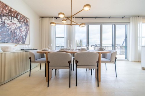 341 West Grove Lane Sw, Calgary, AB - Indoor Photo Showing Dining Room