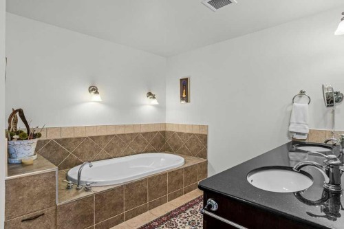 202-140 Stonecreek Road, Canmore, AB - Indoor Photo Showing Bathroom