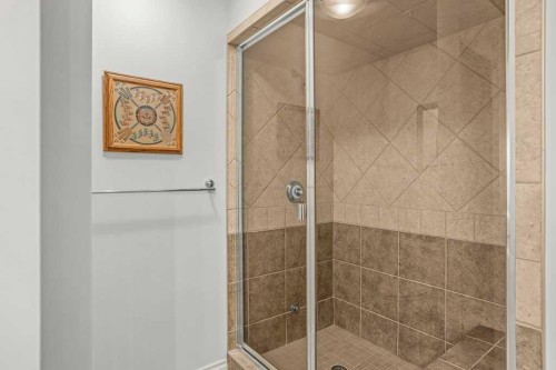 202-140 Stonecreek Road, Canmore, AB - Indoor Photo Showing Bathroom