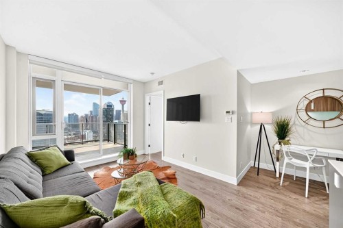 2908-1122 3 Street Se, Calgary, AB - Indoor Photo Showing Living Room