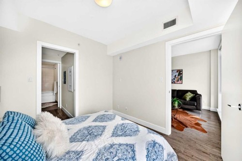 2908-1122 3 Street Se, Calgary, AB - Indoor Photo Showing Bedroom