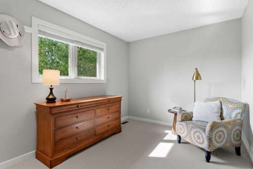 116 Sun Harbour Way Se, Calgary, AB - Indoor