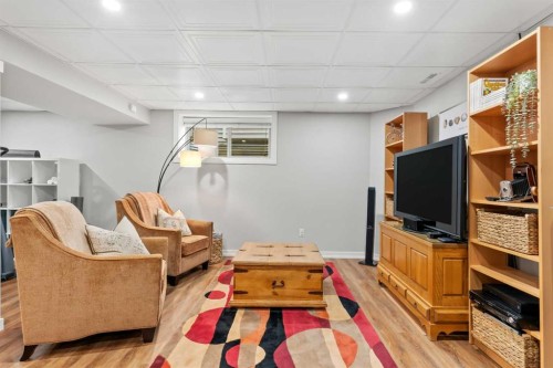 116 Sun Harbour Way Se, Calgary, AB - Indoor