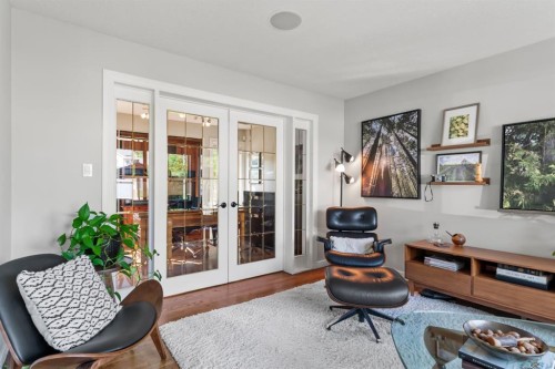 116 Sun Harbour Way Se, Calgary, AB - Indoor