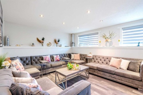 124 Whiteside Crescent Ne, Calgary, AB - Indoor Photo Showing Living Room