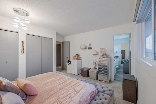 124 Whiteside Crescent Ne, Calgary, AB - Indoor Photo Showing Bedroom