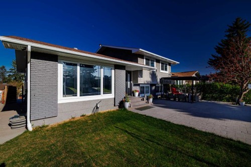 124 Whiteside Crescent Ne, Calgary, AB - Outdoor