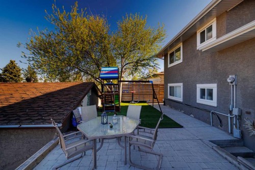 124 Whiteside Crescent Ne, Calgary, AB - Outdoor With Deck Patio Veranda