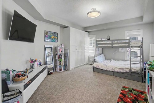 35 Legacy Row Se, Calgary, AB 
