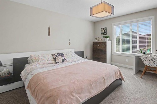 35 Legacy Row Se, Calgary, AB 