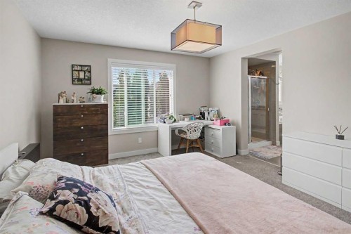35 Legacy Row Se, Calgary, AB 