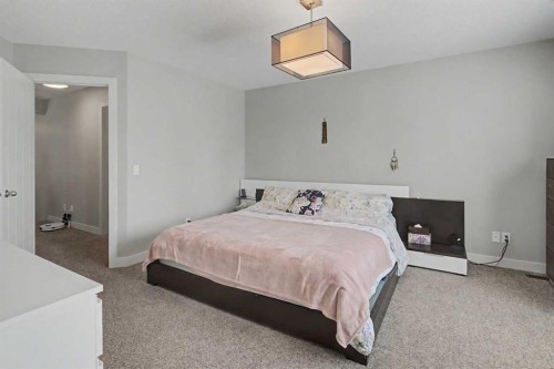35 Legacy Row Se, Calgary, AB 