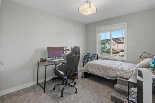 35 Legacy Row Se, Calgary, AB 