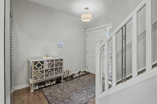35 Legacy Row Se, Calgary, AB 