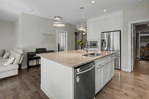 35 Legacy Row Se, Calgary, AB 