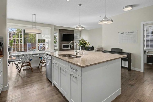 35 Legacy Row Se, Calgary, AB 