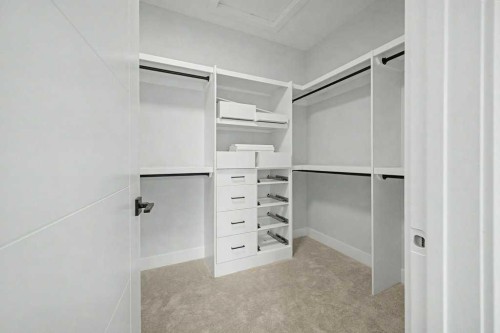 8310 34 Avenue Nw, Calgary, AB - Indoor Photo Showing Other Room