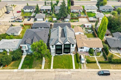 8310 34 Avenue Nw, Calgary, AB - Outdoor