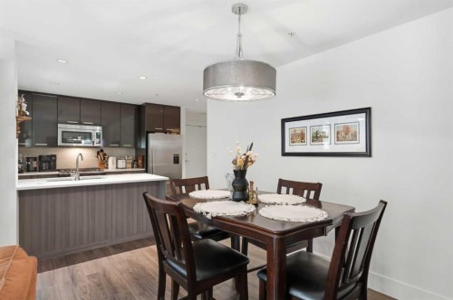 118-510 Edmonton Trail Ne, Calgary, AB - Indoor Photo Showing Dining Room