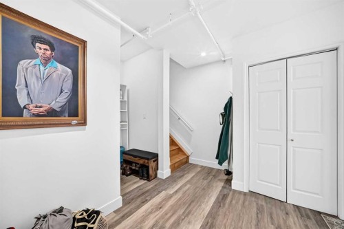307-220 11 Avenue Se, Calgary, AB - Indoor