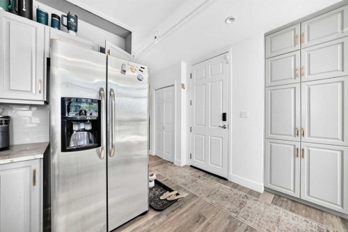 307-220 11 Avenue Se, Calgary, AB - Indoor