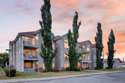 7-7720 39 Avenue NW Calgary, AB T3B 1X3