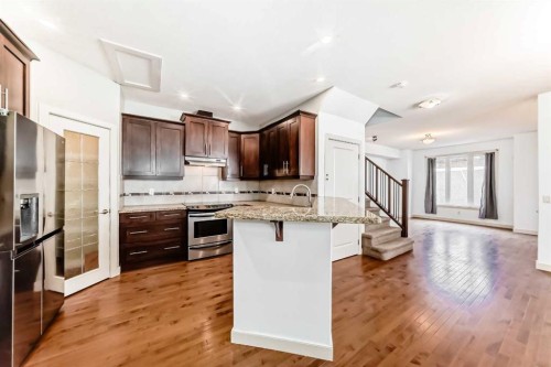 2-1921 30 Street Sw, Calgary, AB - Indoor Photo Showing Kitchen With Upgraded Kitchen