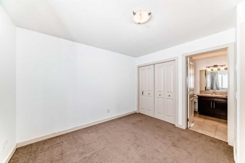 2-1921 30 Street Sw, Calgary, AB - Indoor Photo Showing Other Room