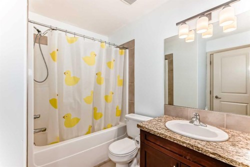 2-1921 30 Street Sw, Calgary, AB - Indoor Photo Showing Bathroom