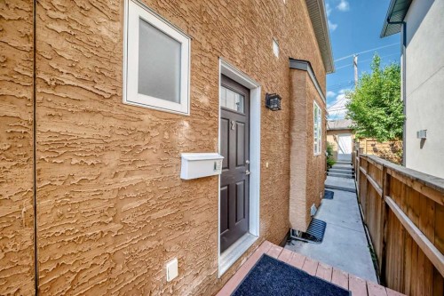2-1921 30 Street Sw, Calgary, AB - Outdoor With Exterior