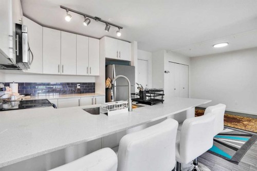 1312-181 Skyview Ranch Manor Ne, Calgary, AB - Indoor Photo Showing Kitchen