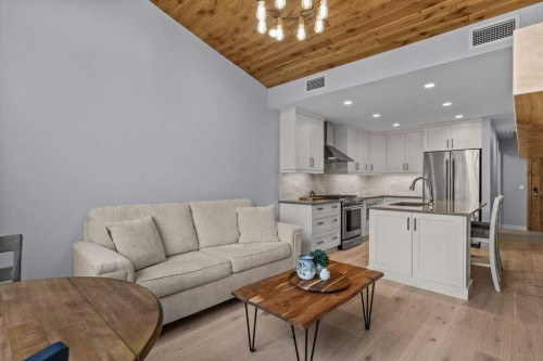 409-1105 Spring Creek Drive, Canmore, AB - Indoor Photo Showing Other Room