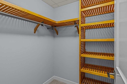 409-1105 Spring Creek Drive, Canmore, AB - Indoor With Storage