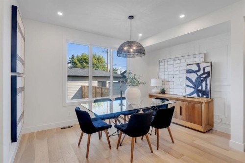 520 22 Avenue Nw, Calgary, AB - Indoor Photo Showing Dining Room