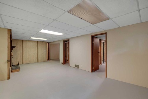 5811 11 Street Nw, Calgary, AB - Indoor Photo Showing Basement
