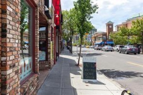 204-728 3 Avenue Nw, Calgary, AB - Outdoor