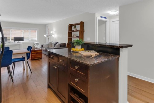 204-728 3 Avenue Nw, Calgary, AB - Indoor
