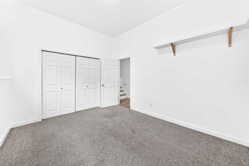 18 Julia Place, Didsbury, AB - Indoor Photo Showing Other Room