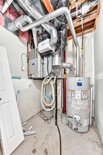 18 Julia Place, Didsbury, AB - Indoor Photo Showing Basement
