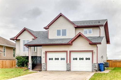 18 Julia Place, Didsbury, AB - Outdoor