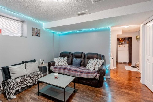 482 Skyview Ranch Way Ne, Calgary, AB - Indoor Photo Showing Living Room
