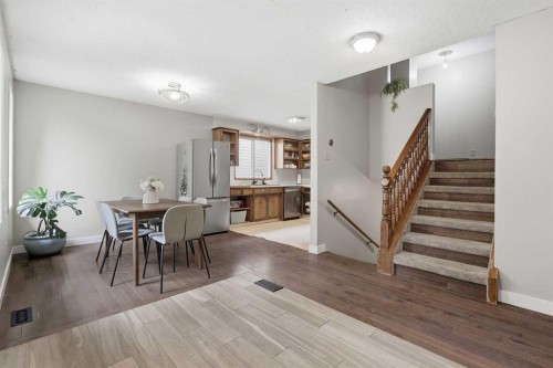 816 Ranchview Circle Nw, Calgary, AB - Indoor Photo Showing Dining Room