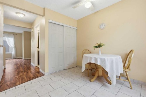 224-999 Canyon Meadows Drive Sw, Calgary, AB - Indoor Photo Showing Dining Room