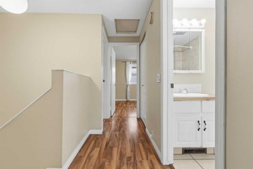 224-999 Canyon Meadows Drive Sw, Calgary, AB - Indoor Photo Showing Other Room