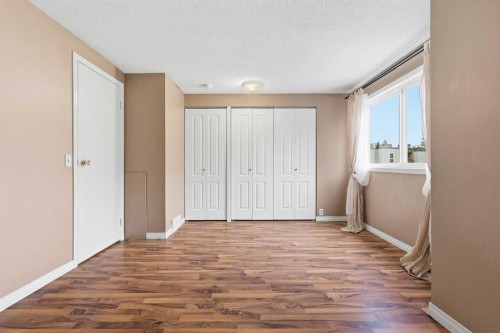 224-999 Canyon Meadows Drive Sw, Calgary, AB - Indoor Photo Showing Other Room