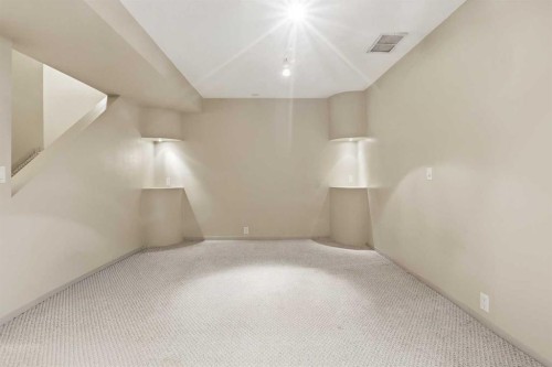 224-999 Canyon Meadows Drive Sw, Calgary, AB - Indoor Photo Showing Other Room