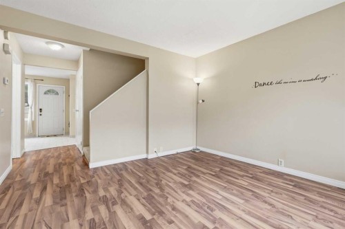 224-999 Canyon Meadows Drive Sw, Calgary, AB - Indoor Photo Showing Other Room