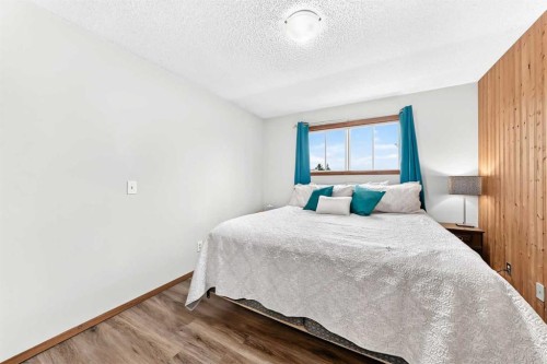 270 Glenpatrick Drive, Cochrane, AB - Indoor Photo Showing Bedroom