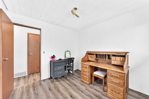 270 Glenpatrick Drive, Cochrane, AB - Indoor
